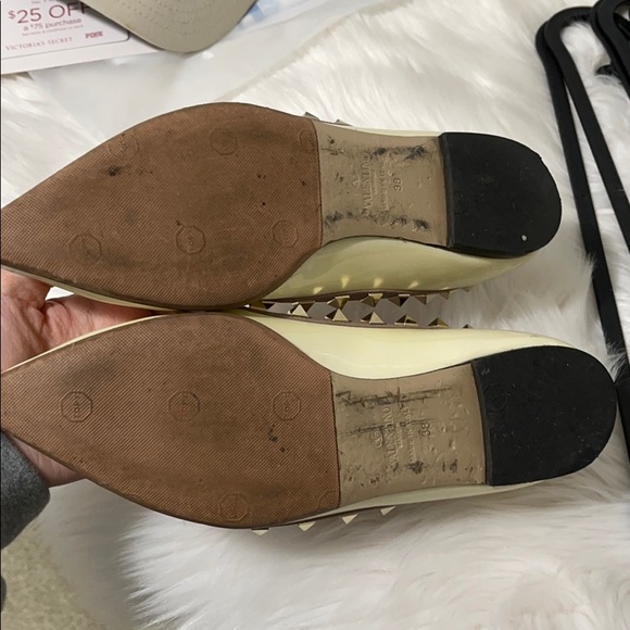 COPY - Valentino stud flat - Picture 2 of 3
